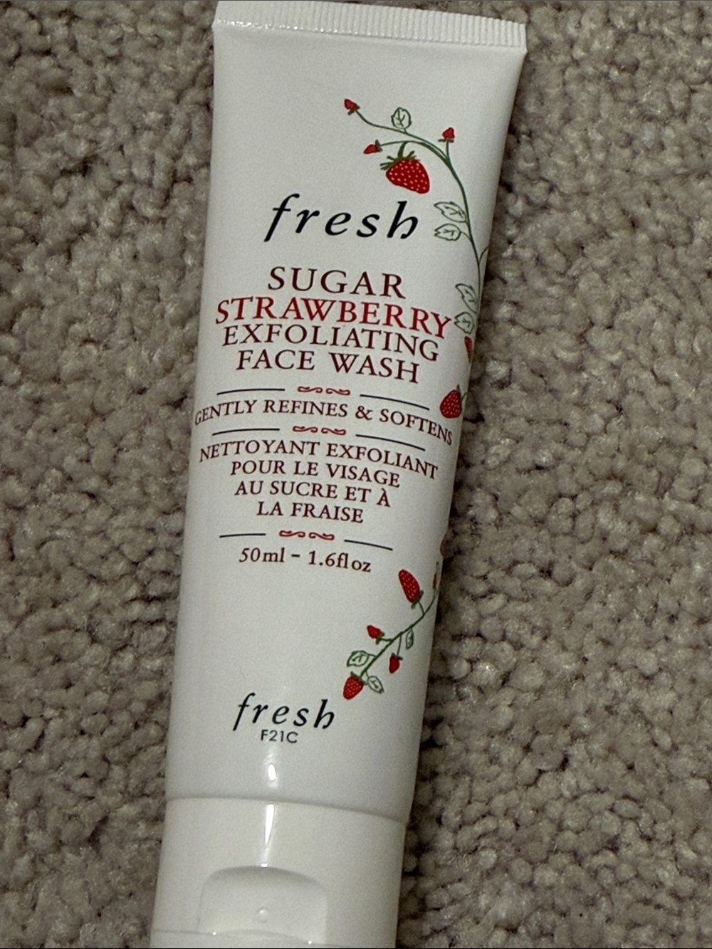 fresh Sugar Strawberry Exfoliating Face Wash